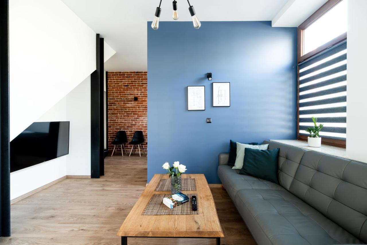 Apartment Neo Unique & Bright Apartments, Free Parking, 15min Old Town & Kazimierz - By Homelike Krakow