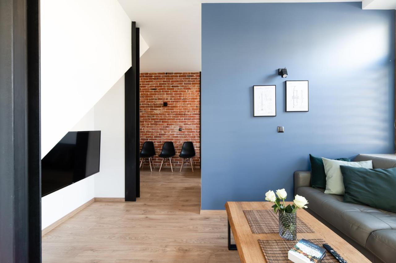 Apartment Neo Unique & Bright Apartments, Free Parking, 15min Old Town & Kazimierz - By Homelike