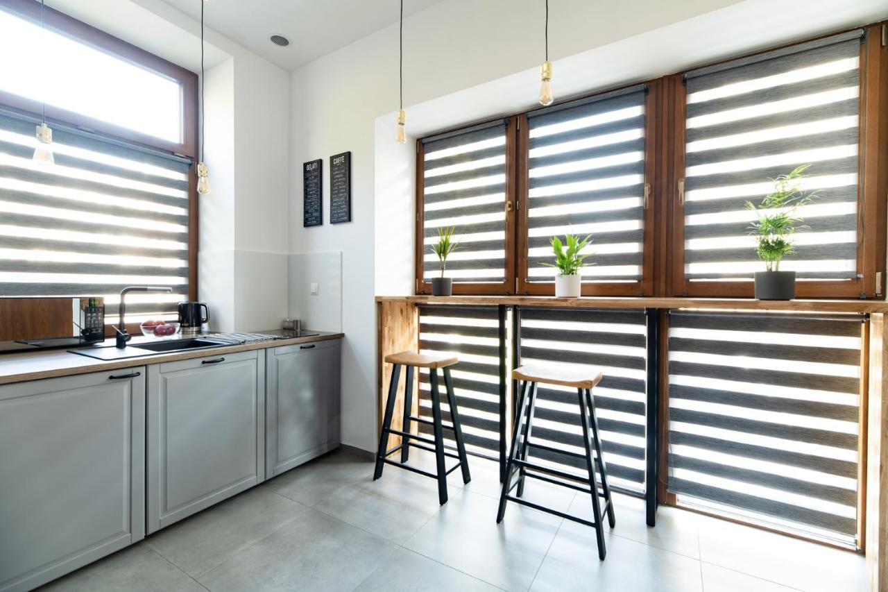 Neo Unique & Bright Apartments, Free Parking, 15min Old Town & Kazimierz - By Homelike Apartment