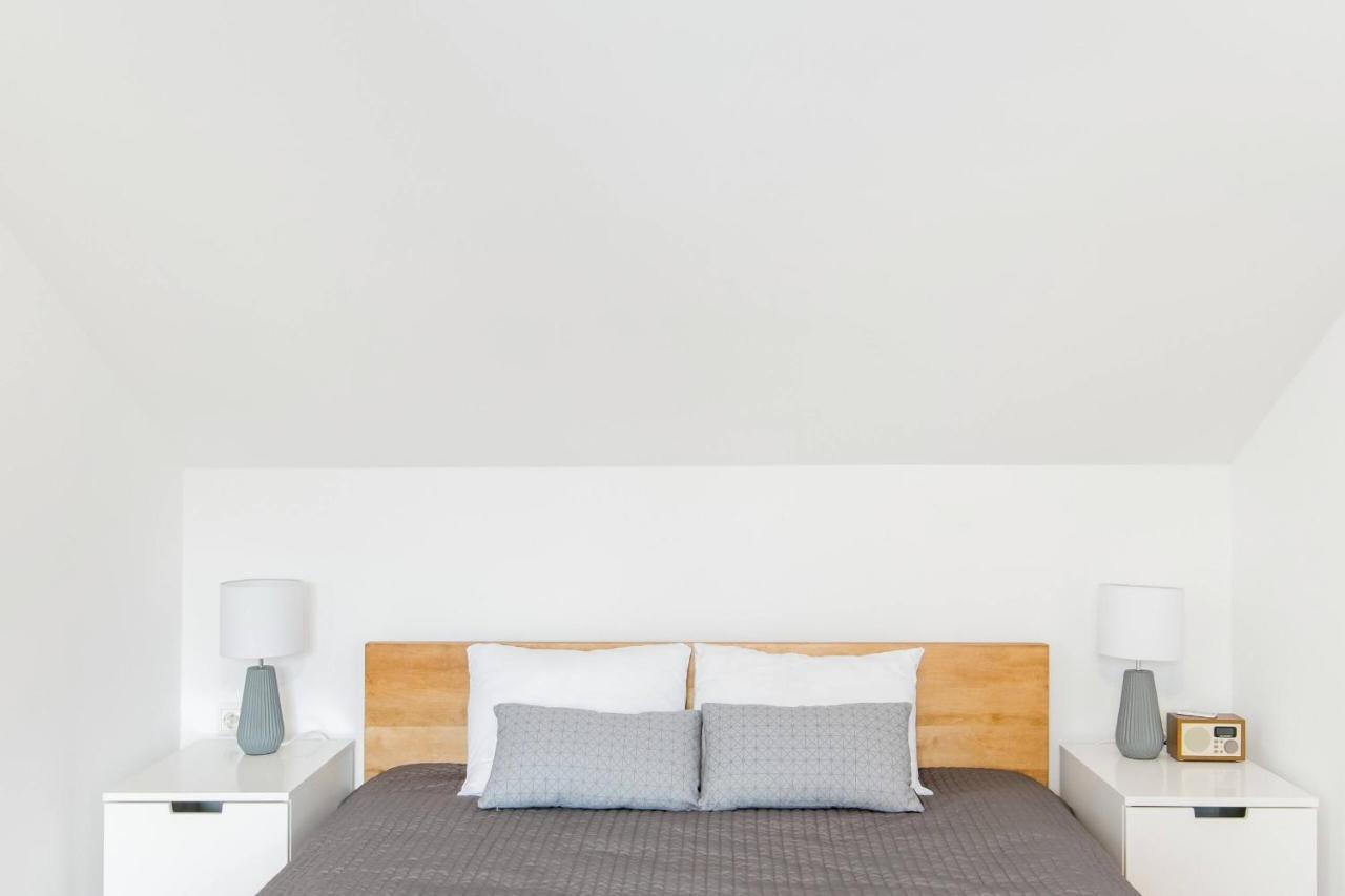 Neo Unique & Bright Apartments, Free Parking, 15min Old Town & Kazimierz - By Homelike Apartment *