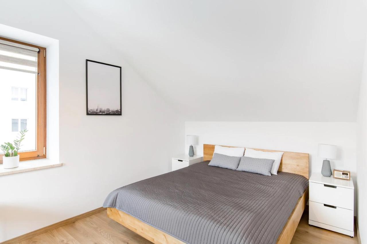Neo Unique & Bright Apartments, Free Parking, 15min Old Town & Kazimierz - By Homelike Apartment *