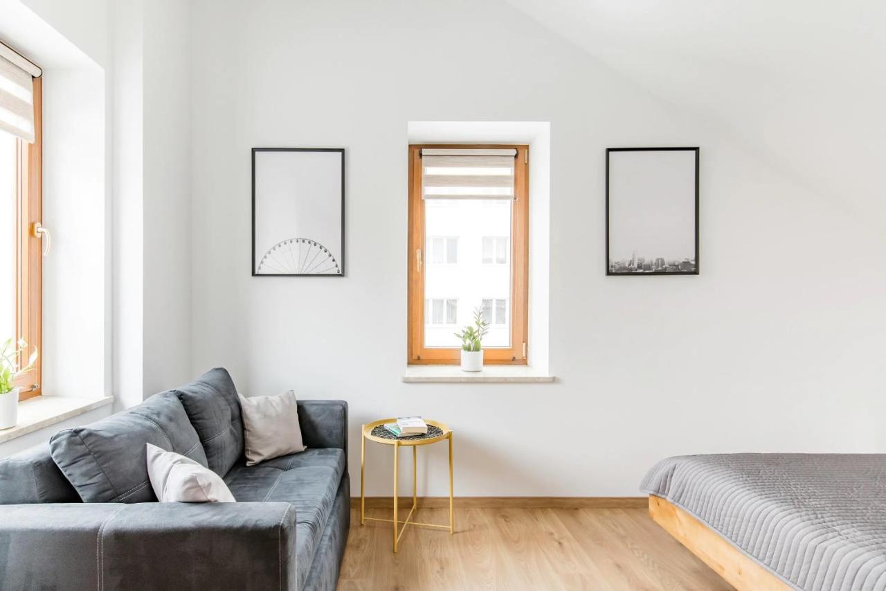 Apartment Neo Unique & Bright Apartments, Free Parking, 15min Old Town & Kazimierz - By Homelike *