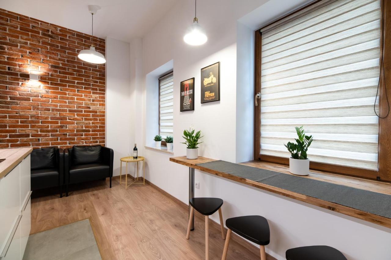 Apartment Neo Unique & Bright Apartments, Free Parking, 15min Old Town & Kazimierz - By Homelike *